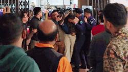 হাসপাতালে নারী চিকিৎসকদের ওয়াশরুমে গোপন ক্যামেরা, ইন্টার্ন চিকিৎসক আটক