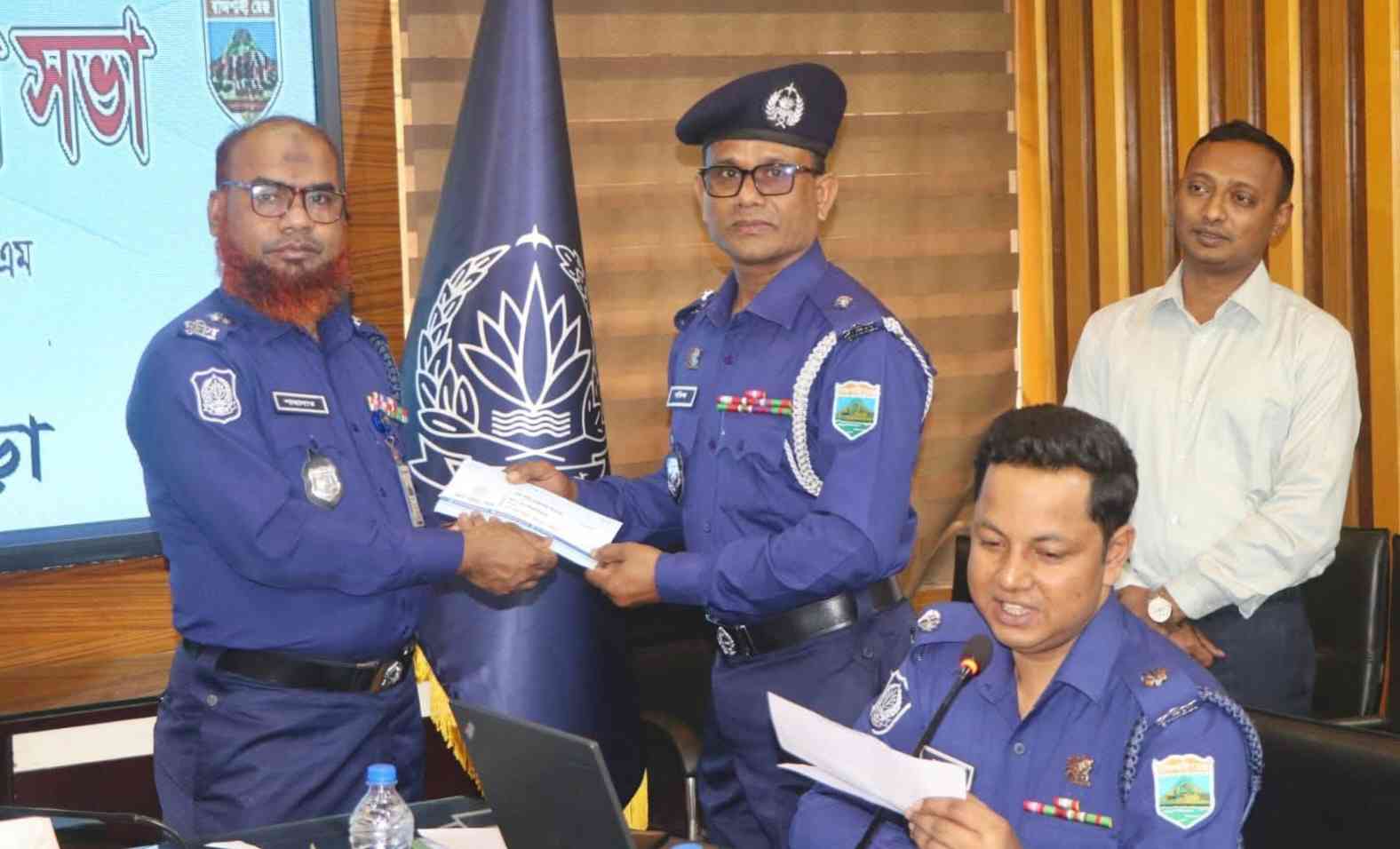 সদর পুলিশ ফাঁড়ির শ্রেষ্ঠ ইনচার্জ শফিকুল ইসলাম শফিক