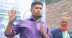 ভোটকেন্দ্রে মোবাইল নিষিদ্ধের সিদ্ধান্ত অবিলম্বে বাতিলের দাবি হাসনাতের
