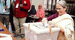 সরকারের সর্বাত্মক প্রচেষ্টায় স্বাধীনভাবে ভোট দিচ্ছেন ভোটাররা: মৎস্য উপদেষ্টা