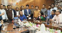 দায়িত্ব শেষে অবশ্যই দেশে থাকতে চাই : স্বরাষ্ট্র উপদেষ্টা