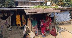 দশমিনায় শিশুকে জিম্মি বাসায় ডাকাতি