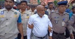 আ. লীগ নেতাকে জামিনের প্রতিবাদ, বিএনপিপন্থী আইনজীবী গ্রেপ্তার