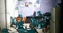 ভিজিএফ চালের কার্ড ভাগাভাগি নিয়ে বিএনপির দু’গ্রুপে সংঘর্ষ, অফিস ভাঙচুর