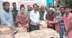 ছাতকে বিনা মূল্যে বীজ ও সার বিতরণ কার্যক্রম উদ্বোধন করেন এম পি মিলন