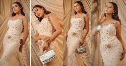 সাদা গাউনে গ্ল্যামারাস মেহজাবীন