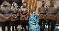 সাবেক স্পিকার শিরীন শারমিন চৌধুরী আটক, ডিবি কার্যালয়ে নেওয়া হয়েছে