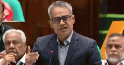 শিগগিরই এসি বাস ও মিনিবাসের ভাড়ার তালিকা প্রণয়ন : সড়কমন্ত্রী