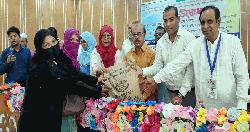 রাণীনগরে কৃষি প্রণোদনার উপকরণ বিতরণ
