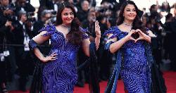 নীল গাউনে কানে ঐশ্বরিয়া