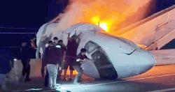 যুক্তরাষ্ট্রে মহাসড়কে ছোট বিমান বিধ্বস্ত, নিহত ১
