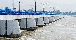 তিস্তার পানি বিপৎসীমার কাছাকাছি, খুলে রাখা হয়েছে ৪৪ জলকপাট