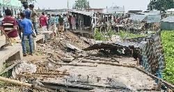 গুরুদাসপুরে চলনবিলে ৩৬ টি অবৈধ ব্যনসায়িক স্থাপনা উচ্ছেদ অভিযান