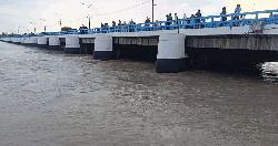 উজানের ঢলে হাতীবান্ধায় তিস্তা নদীর পানি বিপৎসীমার উপরে, নিম্নাঞ্চল প্লাবিত