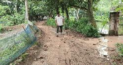 সংস্কারের অভাবে রাস্তার বেহাল দশা, জনদুর্ভোগ চরমে