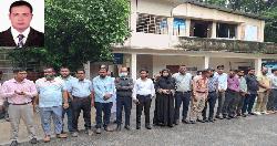 ইউএনওর কাছে ঘুষের টাকা ফেরত চাইলেন নারী ; সাফাই গাইতে মানববন্ধনে সরকারি কর্মকর্তা-কর্মচারীদের অংশগ্রহণের অভিযোগ
