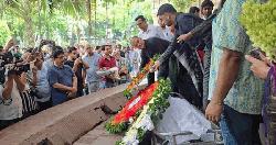 বাংলা একাডেমিতে অধ্যাপক আবুল কাসেম ফজলুল হককে শেষ শ্রদ্ধা