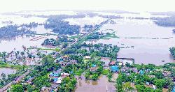 কক্সবাজারে বন্যায় ২ শিশুর মৃত্যু, পানিবন্দি লক্ষাধিক মানুষ