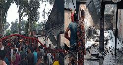 গুরুদাসপুরে অনুমোদনহীন জ্বালানী তেলের দোকানসহ তিনটি দোকানে অগ্নিকান্ড
