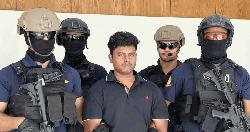 কাস্টমস সার্ভারে অনুপ্রবেশ: জাল নথিতে মদ-সিগারেট খালাসে গ্রেপ্তার আরও ১ 