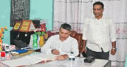  আত্রাই থানা পরিদর্শনে নওগাঁ পুলিশ সুপার