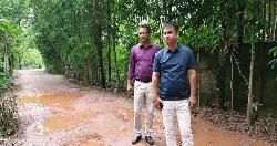 গোয়াইনঘাটে রাস্তা সংস্কারে অনিয়মের অভিযোগ, সরেজমিনে এলজিইডির নির্বাহী প্রকৌশলী