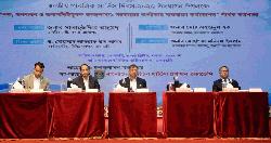 রাজনৈতিক পক্ষপাতমুক্ত থেকে সরকারি কর্মচারীদের দায়িত্ব পালন করতে হবে : স্বরাষ্ট্রমন্ত্রী