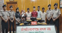 চাঁপাইনবাবগঞ্জে ১৬ কেজি গাঁজাসহ দম্পতি ও ৩ সহযোগী গ্রেফতার