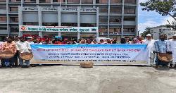 দশমিনায় ভূমিদস্যুদের বিরুদ্ধে রেকর্ডীয় মালিকদের মানববন্ধন, ইউএনওর মাধ্যমে স্মারকলিপি