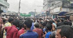 সিরাজগঞ্জে রাস্তায় ছিটকে পড়া মাছ তুলতে গিয়ে ট্রাকচাপায় নিহত ব্যবসায়ী