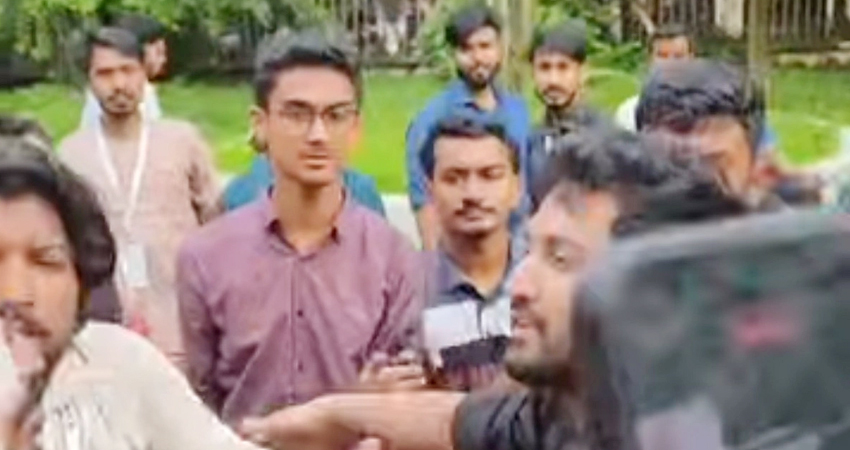 ছাত্রশক্তির প্রথম কাউন্সিলেই দুই পক্ষের হাতাহাতি  