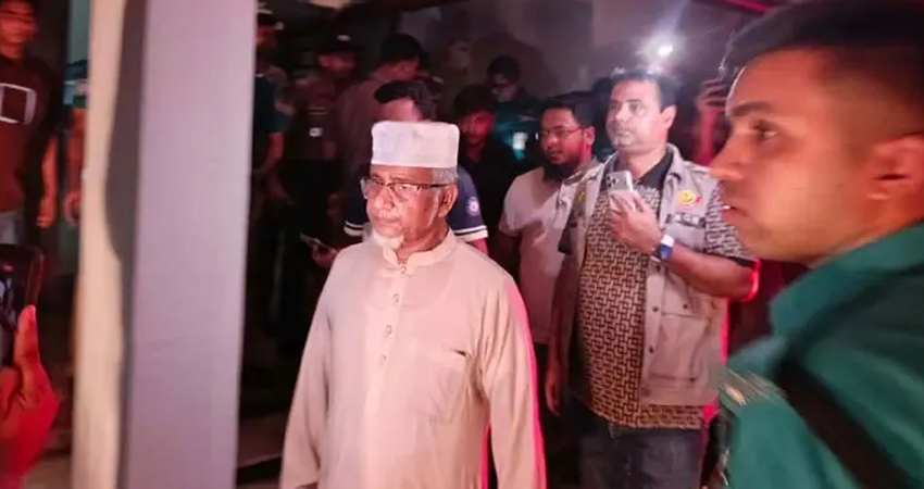 প্রথম স্ত্রীসহ পুলিশ হেফাজতে গাজী নজরুল