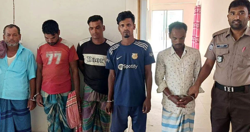 চাঁদপুরে ৮ হাজার মিটার কারেন্ট জাল জব্দ, গ্রেপ্তার ৫