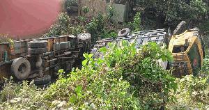 গোপালগঞ্জে মর্মান্তিক সড়ক দুর্ঘটনায় চালক নিহত